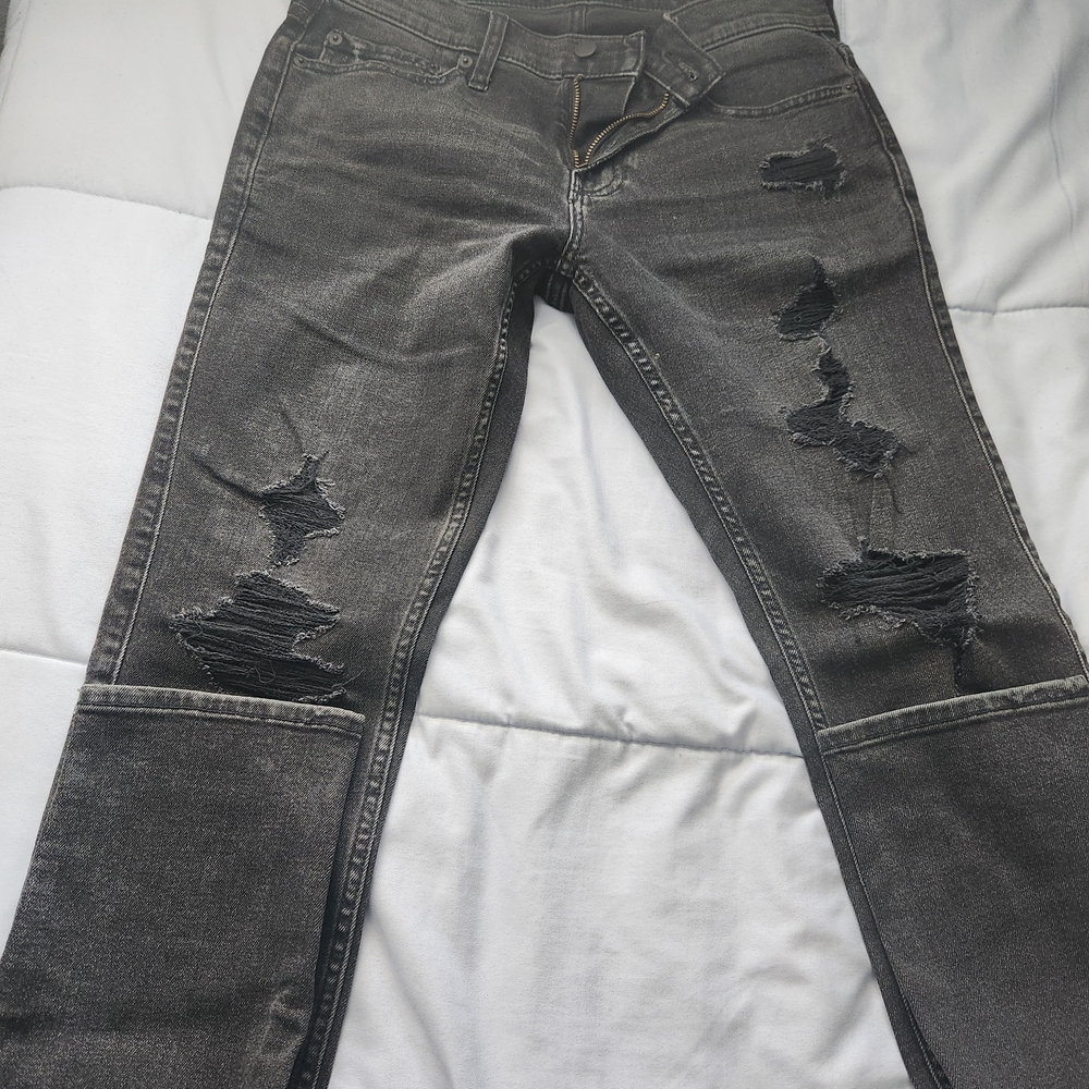 Hollister Men’s Skinny Distressed Gray Jeans